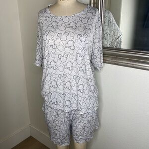Disney women’s 2 piece pajamas, activewear in silver with Micky Mouse print.